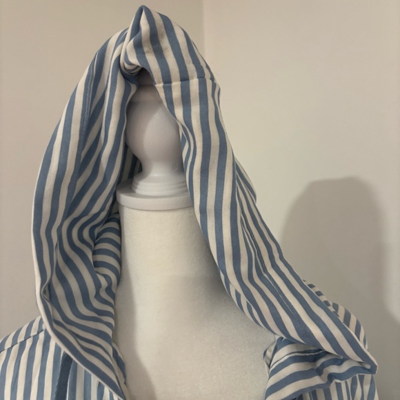 Torrid Blue and White Striped Snap Front Hooded Jacket Plus SIZE 0 (12) NWT - Picture 16 of 16